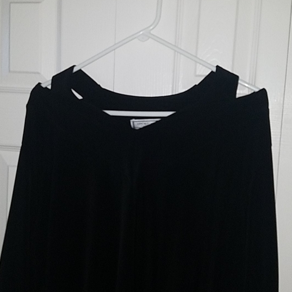 Women's Black Career V-neck Blouse - Picture 7 of 11